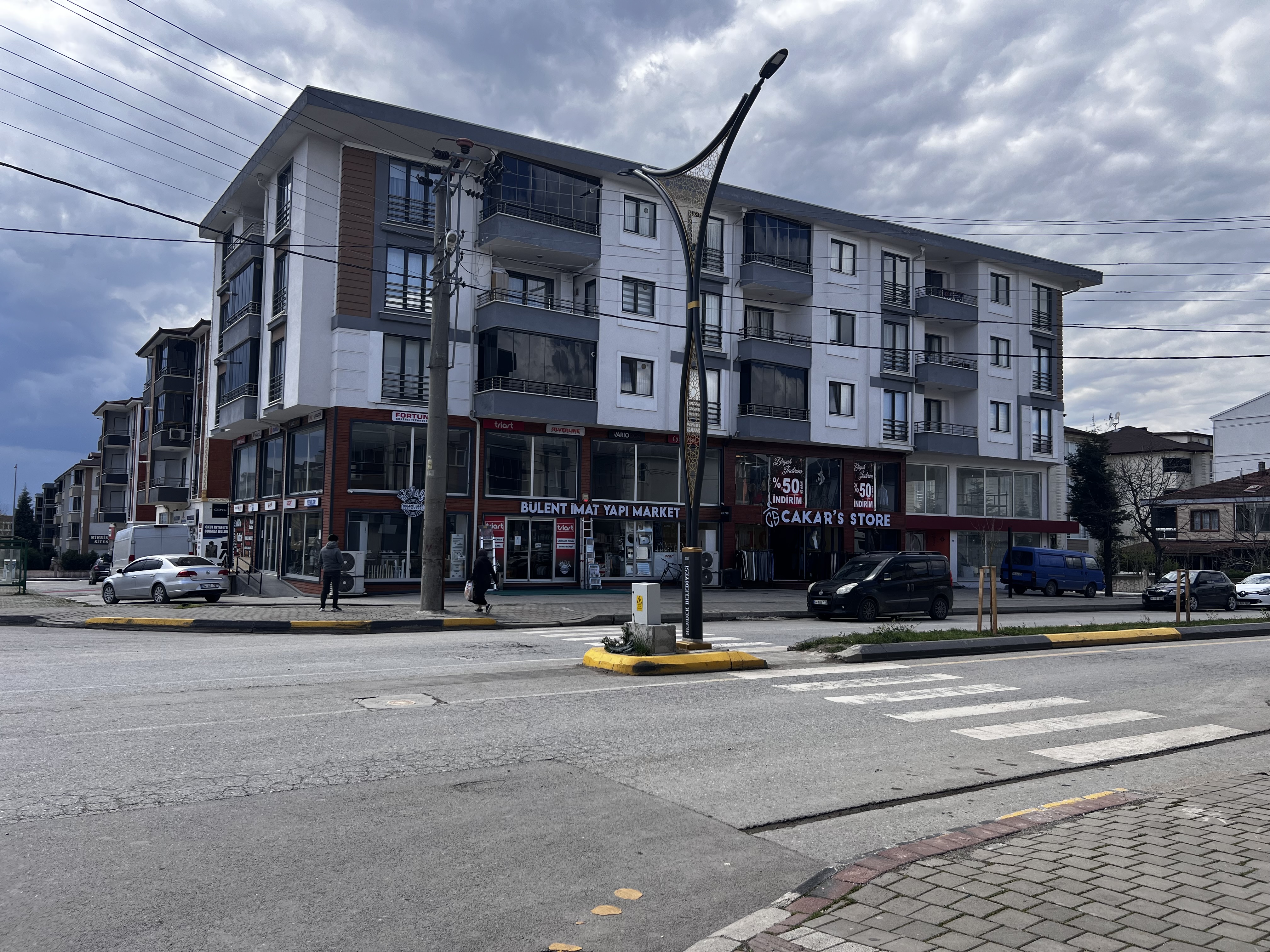 ALPER ATALA GAYRİMENKUL YENİ MAH. 70 M2 1+1 FULL EŞYALI KİRALIK